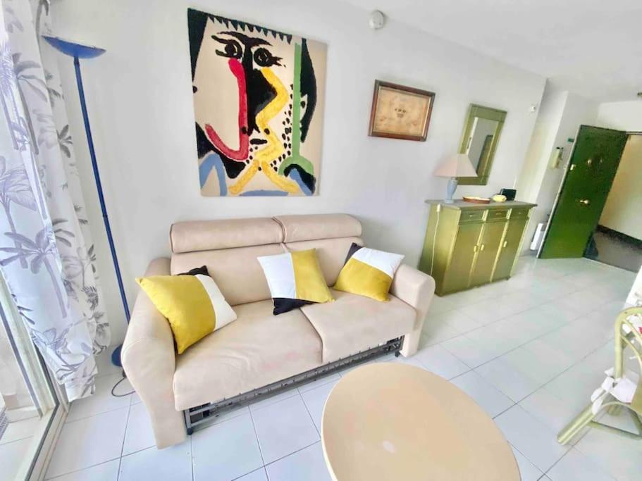 Aquarine Piscine Acces Plage Apartment Saint-Raphael  Ngoại thất bức ảnh